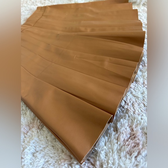 Pleated Pleather Skirt  | Women’s Size L | Color Cognac | By Love Tree - Picture 2 of 7